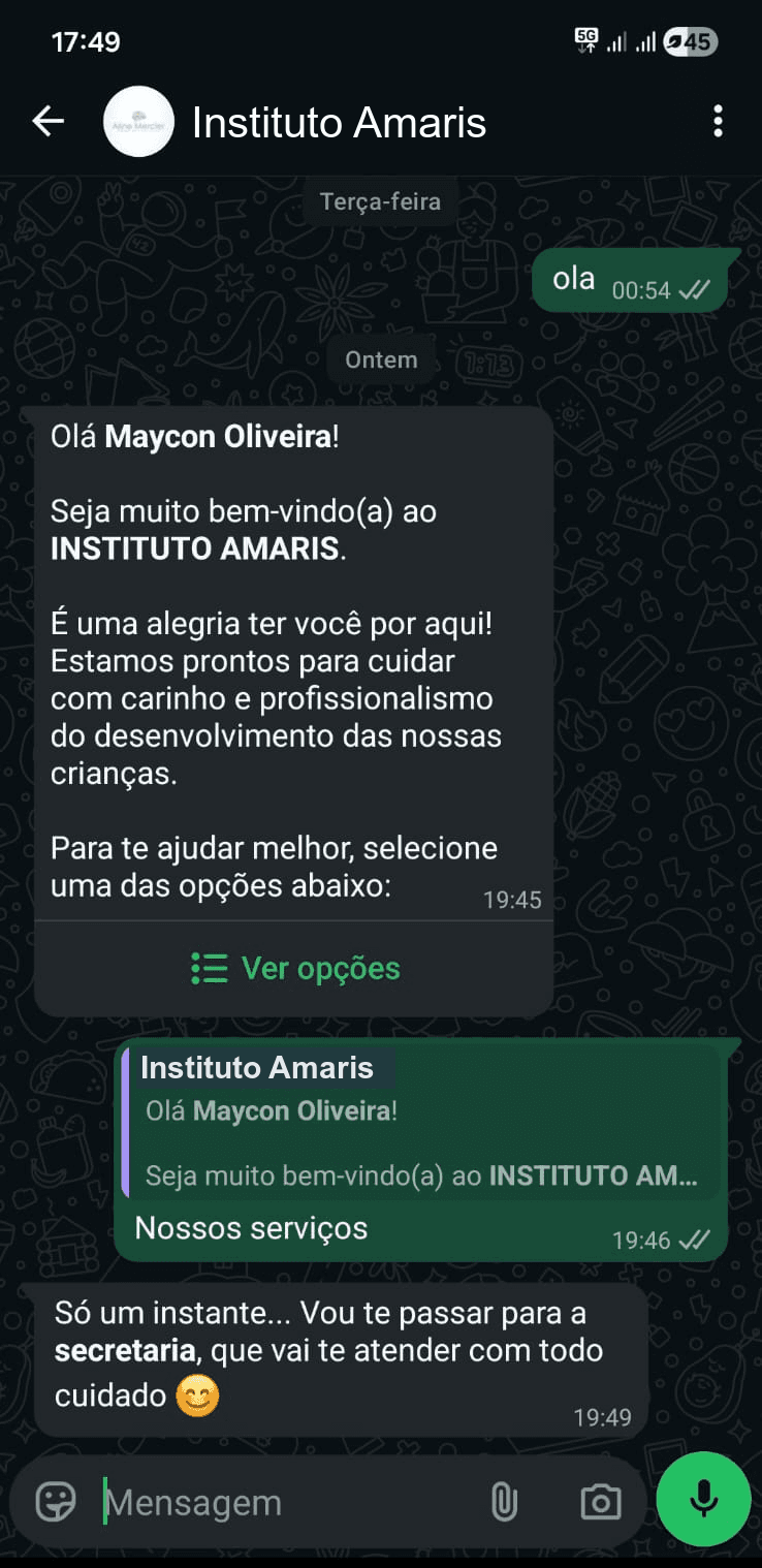 Conversa no WhatsApp com o atendimento automático da clínica e transferência para um atendente humano