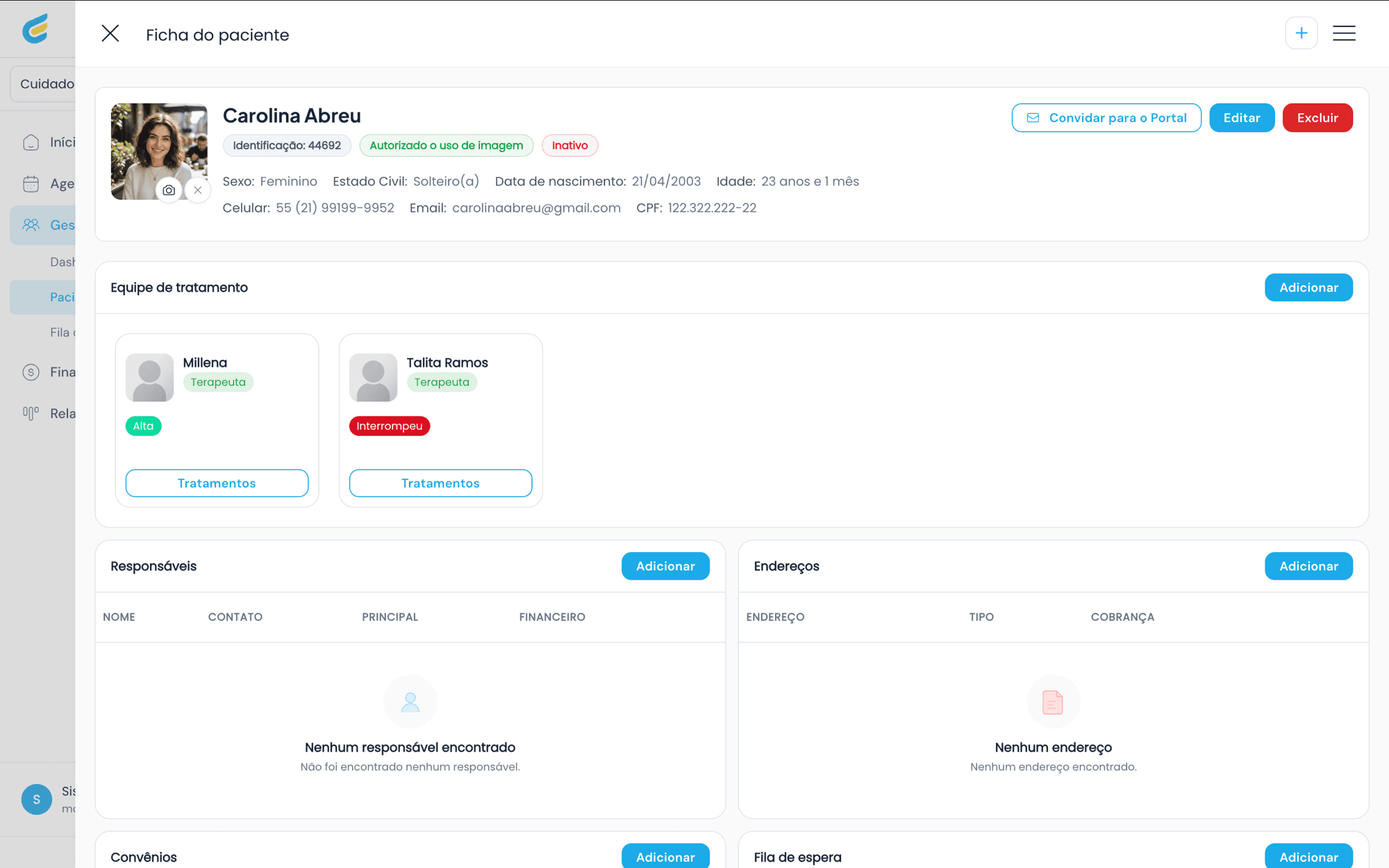 Ficha do paciente no Wayfly com dados, equipe de tratamento, responsáveis, endereços e convênios